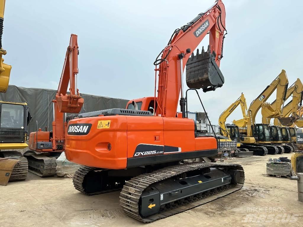 Doosan DX225LC-9C Koparki gąsienicowe