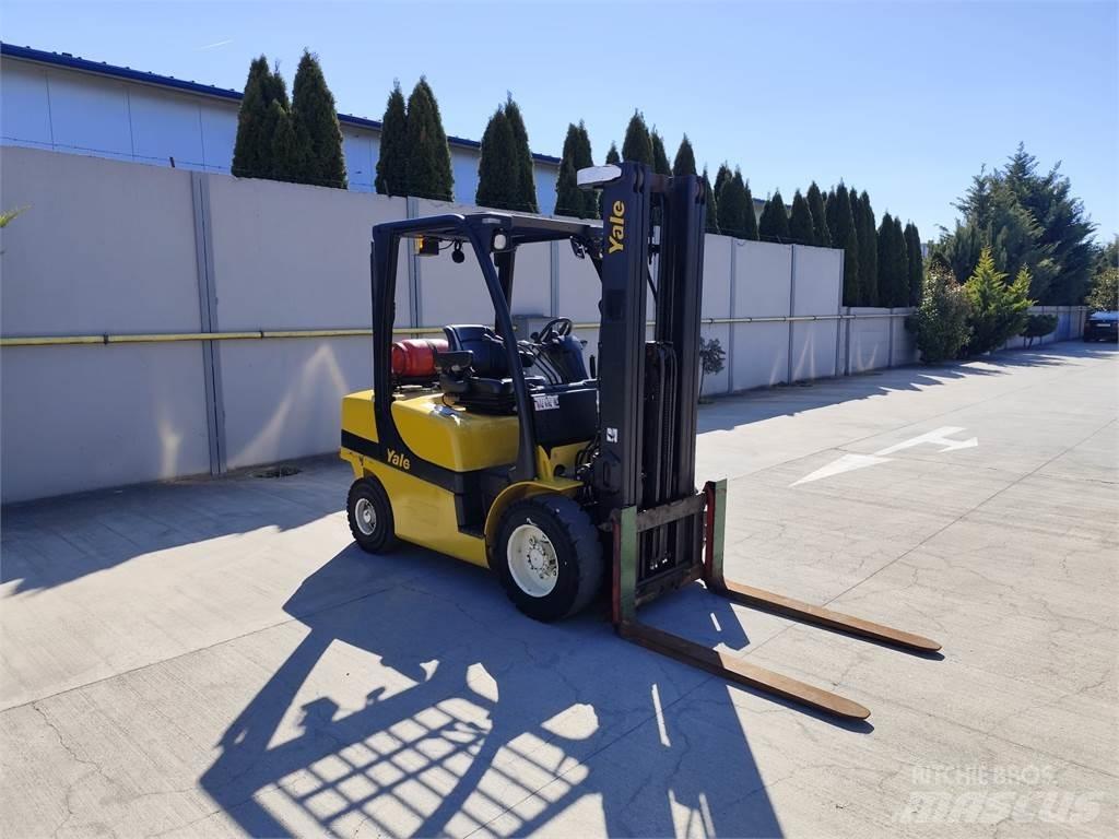 Yale GLP30VX Wózki LPG
