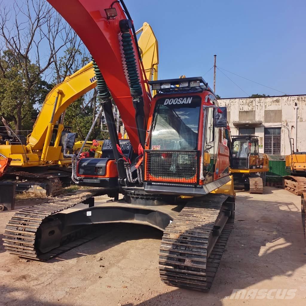 Doosan DX 300 LC Koparki gąsienicowe