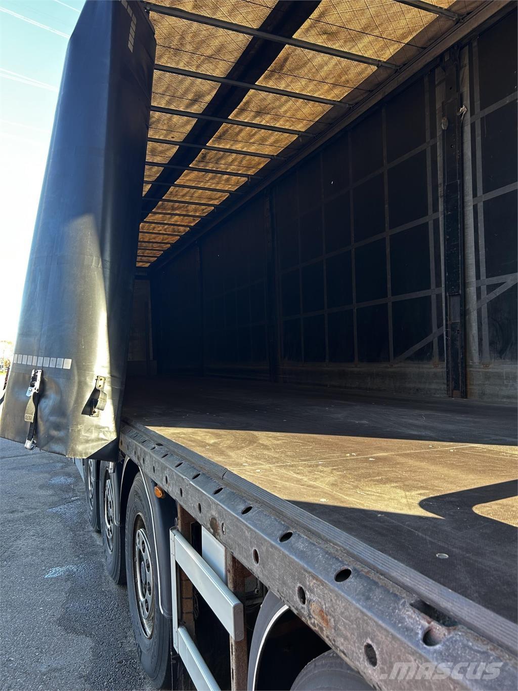 Nordic Trailer  Naczepy firanki