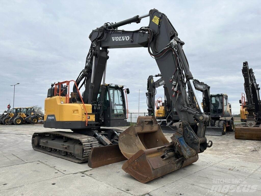 Volvo ECR235EL Koparki gąsienicowe