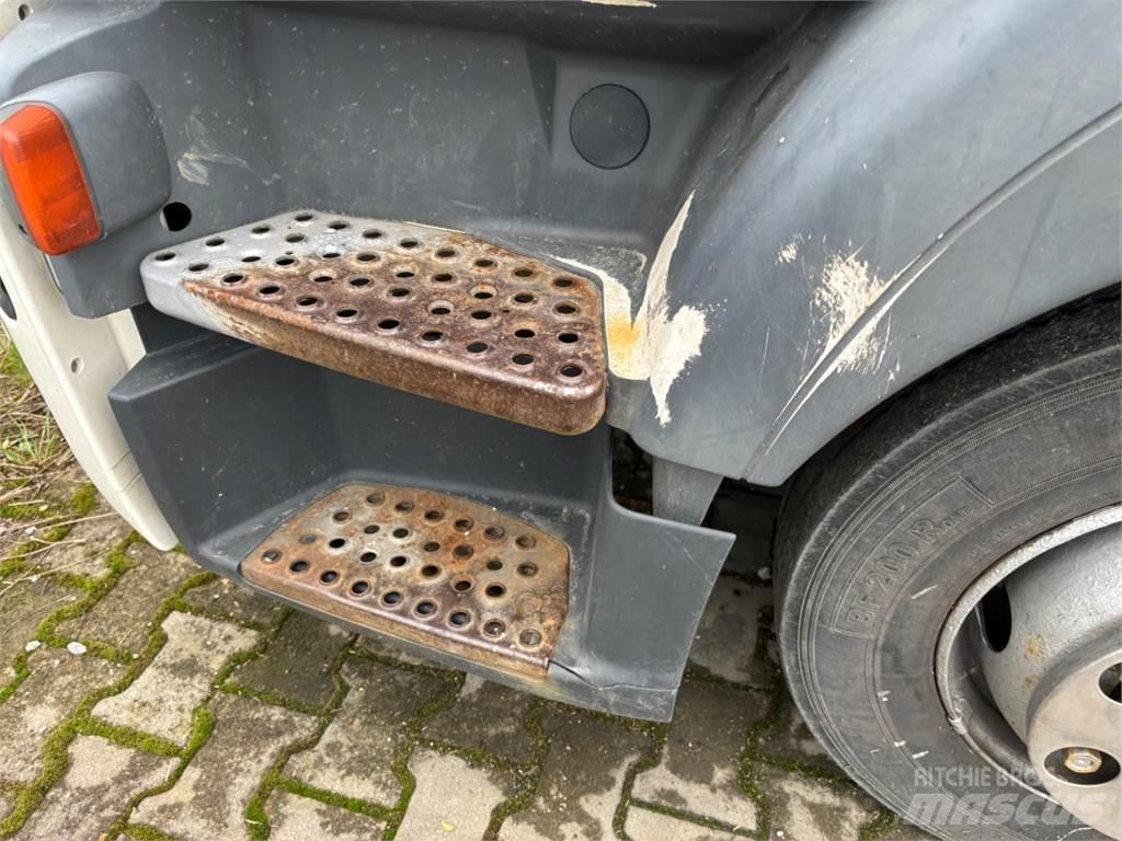 MAN TGL 12.250 Samochody ciężarowe ze skrzynią zamkniętą
