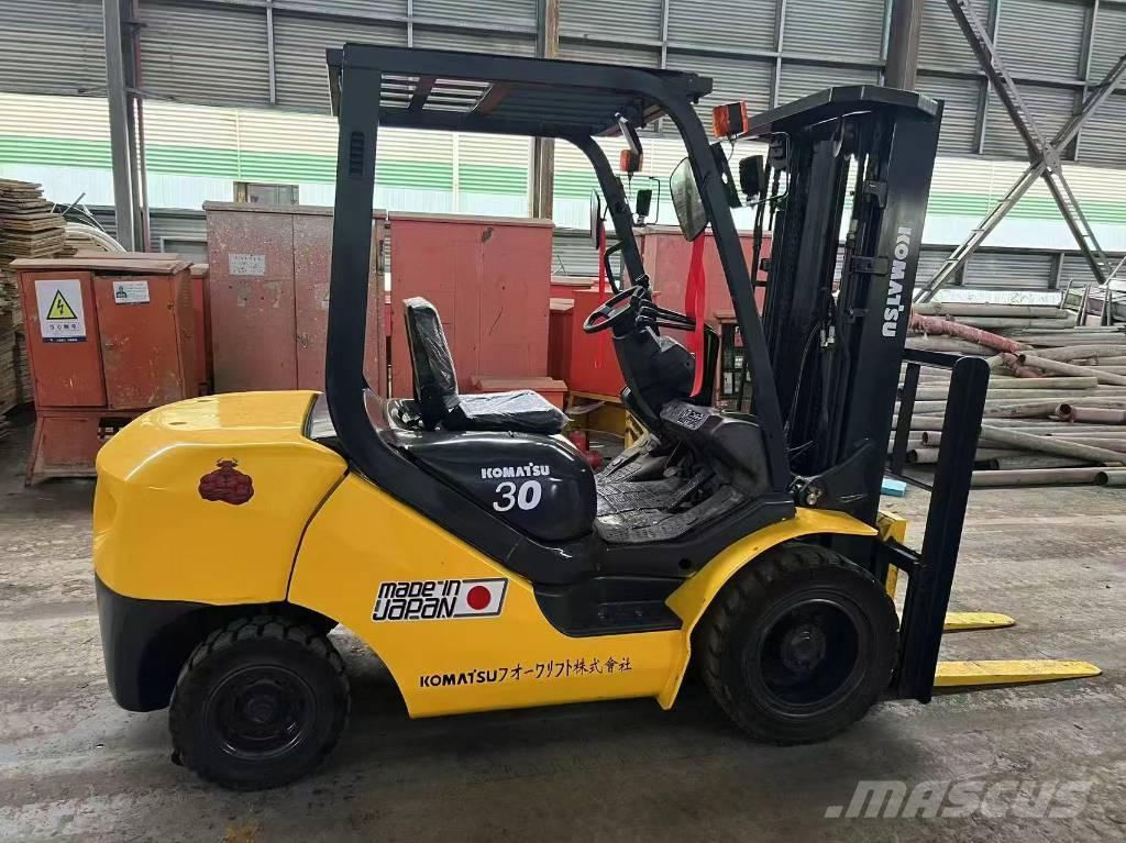 Komatsu FD 30 T-17 Wózki Diesla