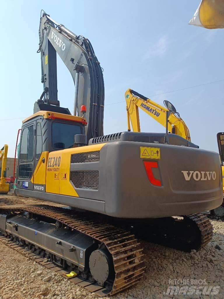 Volvo EC 240 Koparki gąsienicowe