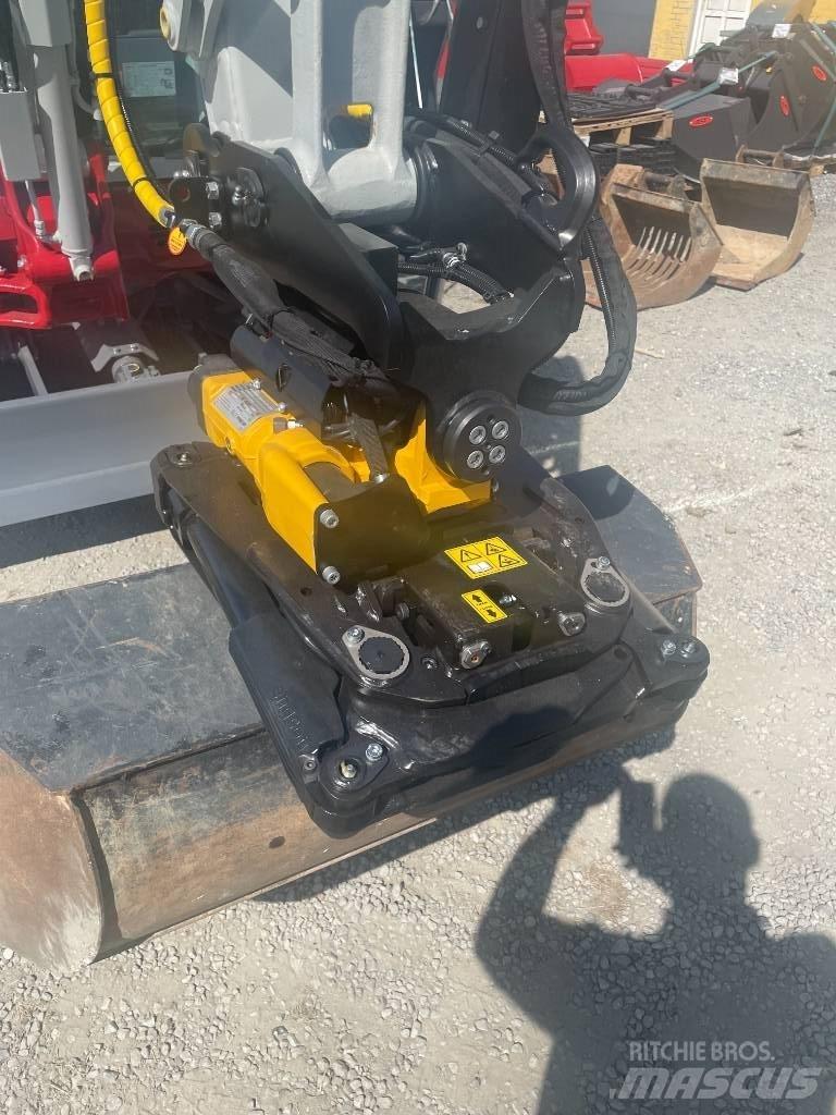 Takeuchi TB 2150 R Koparki gąsienicowe