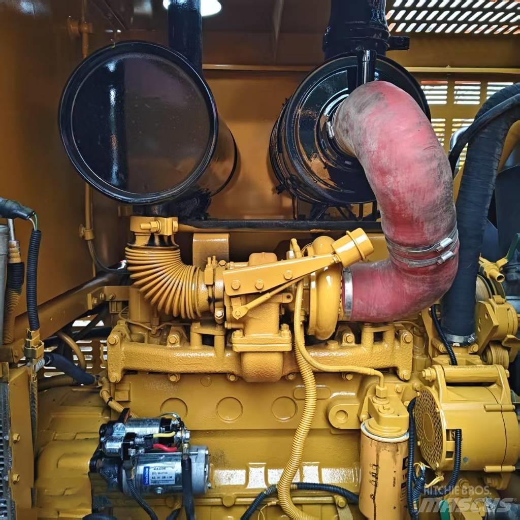 CAT 140 H Równiarki