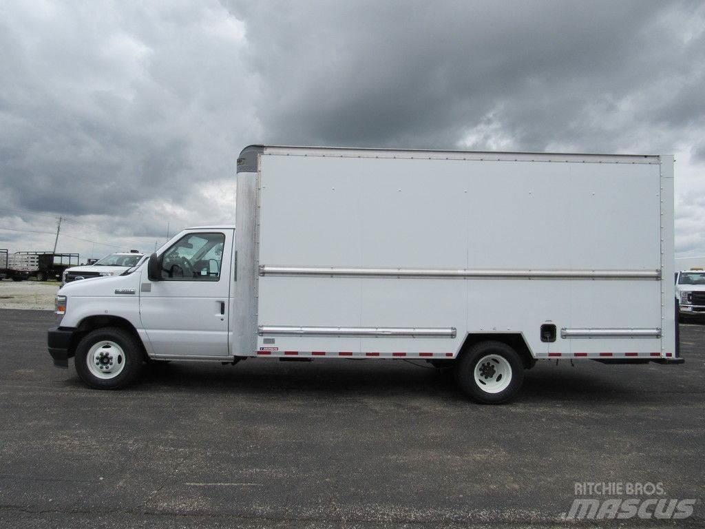 Ford E-350 Samochody ciężarowe ze skrzynią zamkniętą