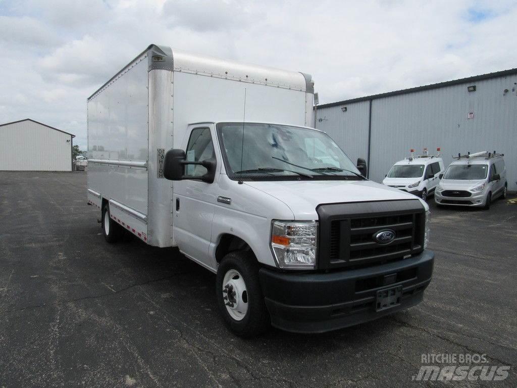 Ford E-350 Samochody ciężarowe ze skrzynią zamkniętą