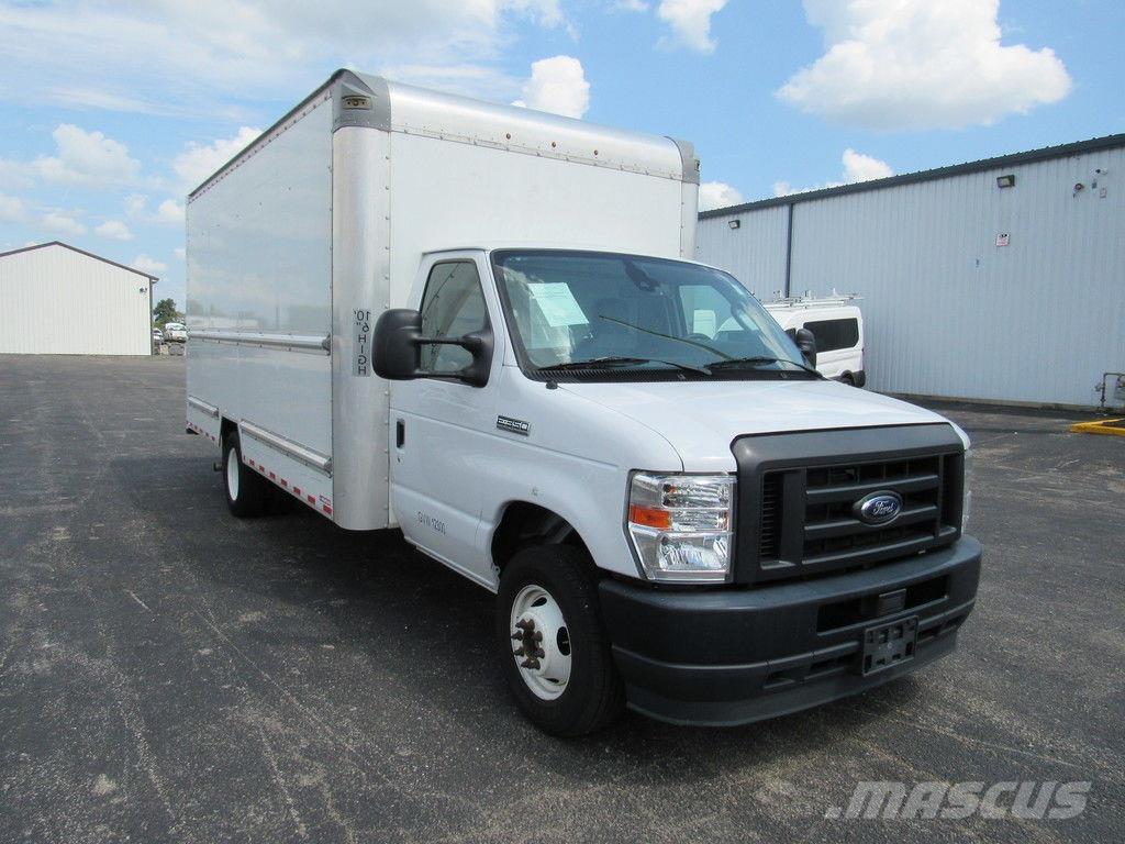 Ford E-350 Samochody ciężarowe ze skrzynią zamkniętą