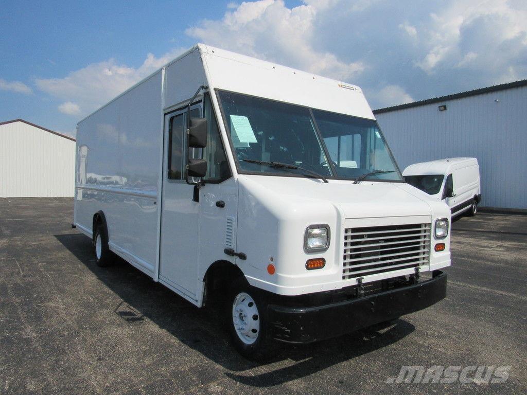 Ford E-450 Samochody ciężarowe ze skrzynią zamkniętą