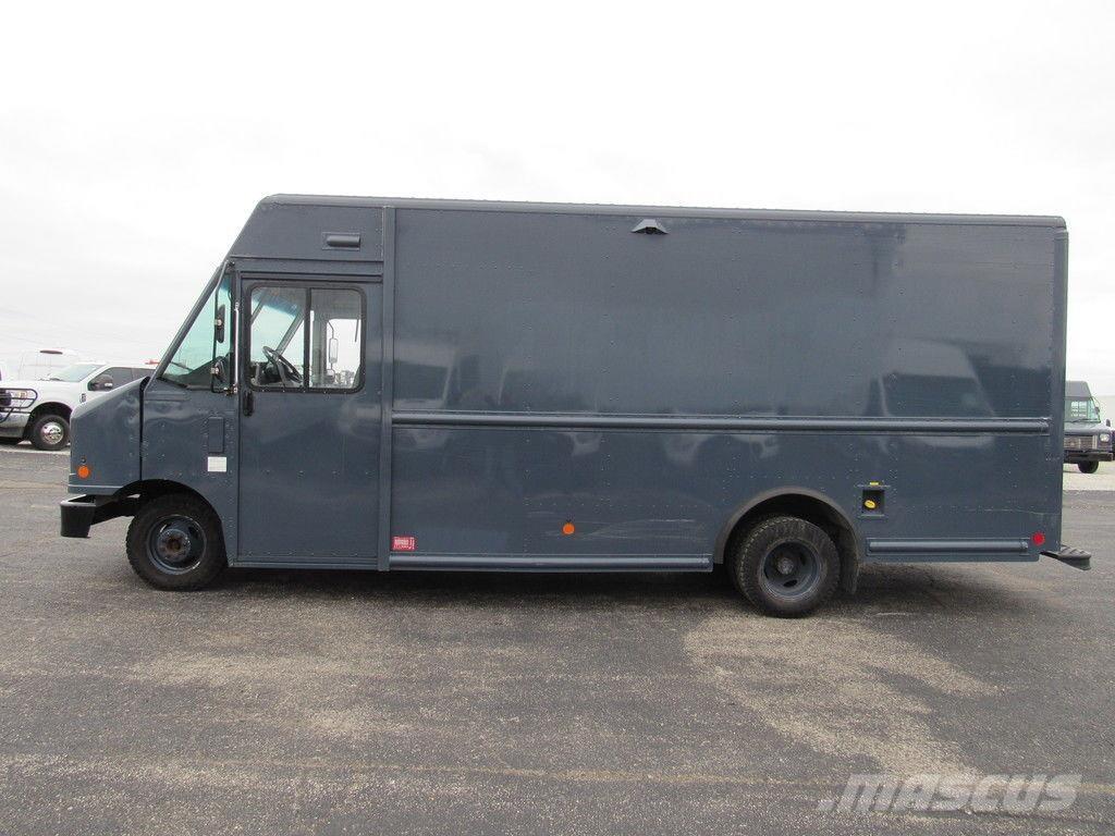 Ford E-450 Samochody ciężarowe ze skrzynią zamkniętą
