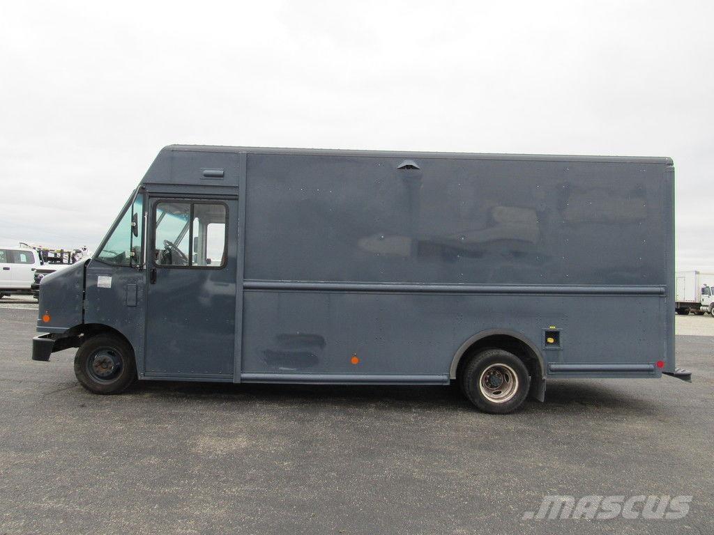 Ford E-450 Samochody ciężarowe ze skrzynią zamkniętą
