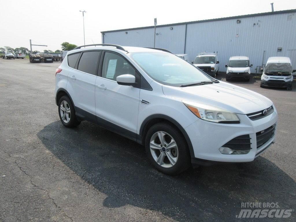 Ford Escape Samochody osobowe
