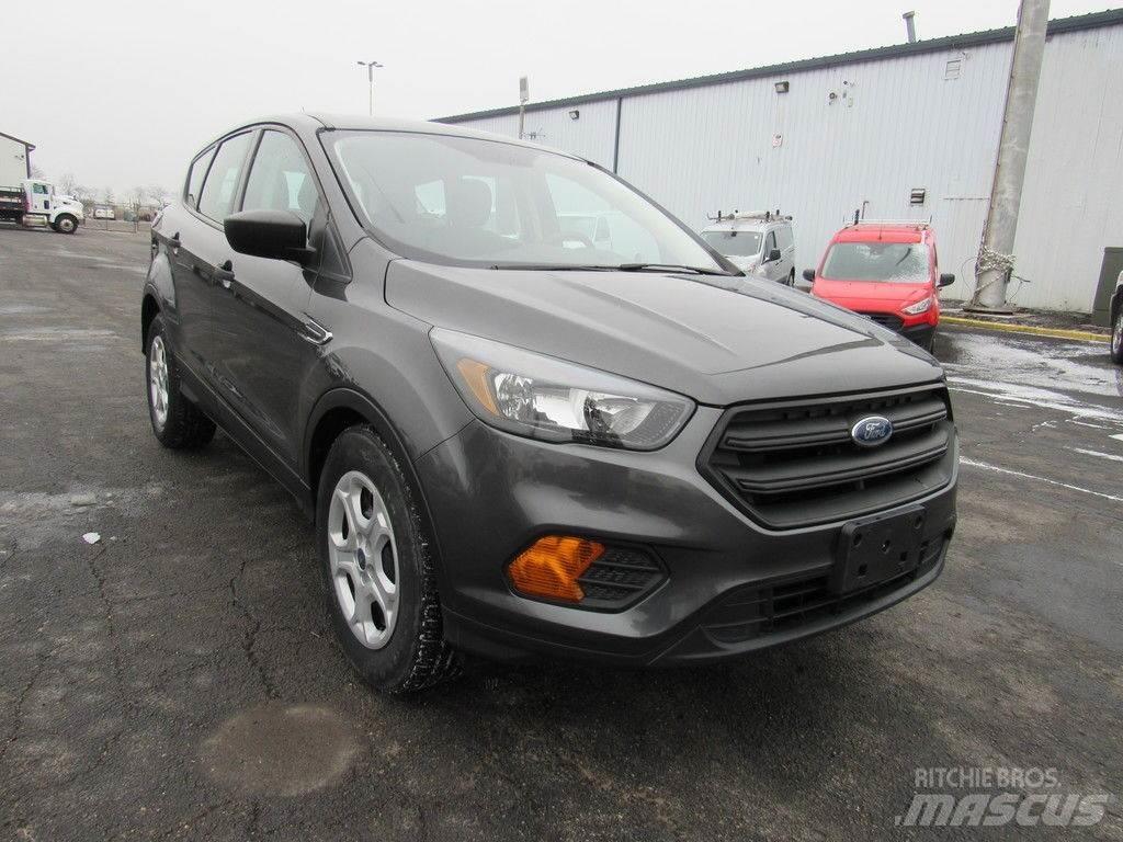 Ford Escape Samochody osobowe
