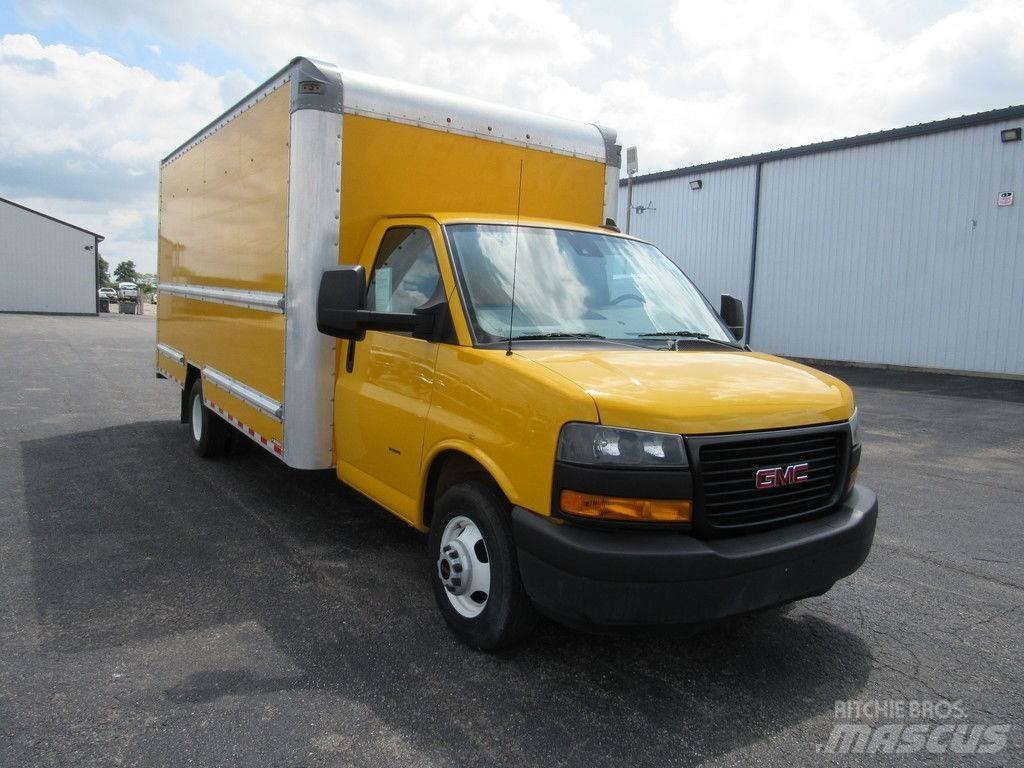 GMC Savana 3500 Samochody ciężarowe ze skrzynią zamkniętą