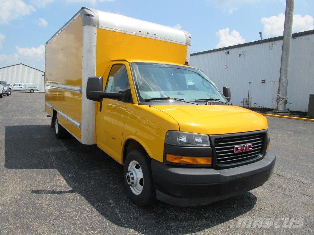 GMC Savana 3500 Samochody ciężarowe ze skrzynią zamkniętą