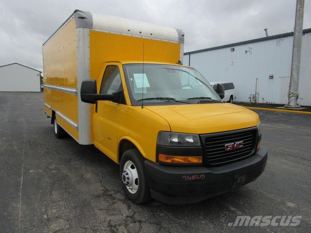 GMC Savana 3500 Samochody ciężarowe ze skrzynią zamkniętą