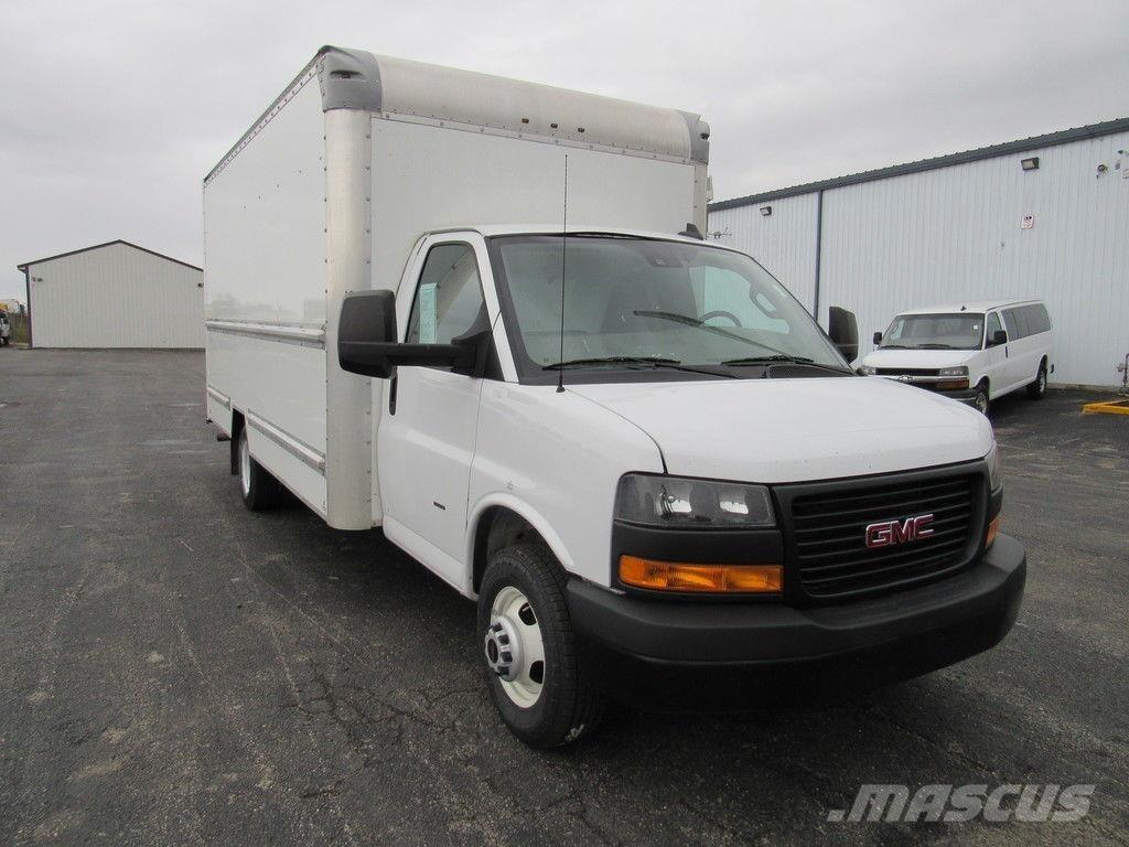 GMC Savana 3500 Samochody ciężarowe ze skrzynią zamkniętą