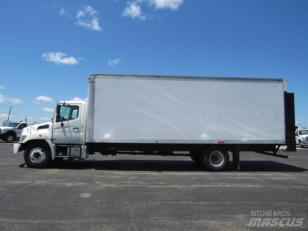 Hino 338 Samochody ciężarowe ze skrzynią zamkniętą