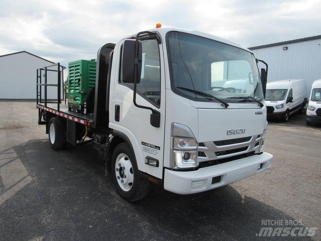 Isuzu NPR HD Ciężarówki typu Platforma / Skrzynia