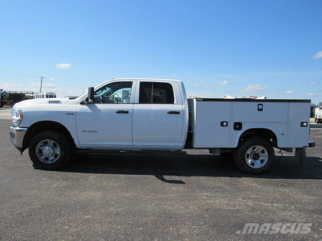 RAM 2500 Samochody ratownicze pomocy drogowej