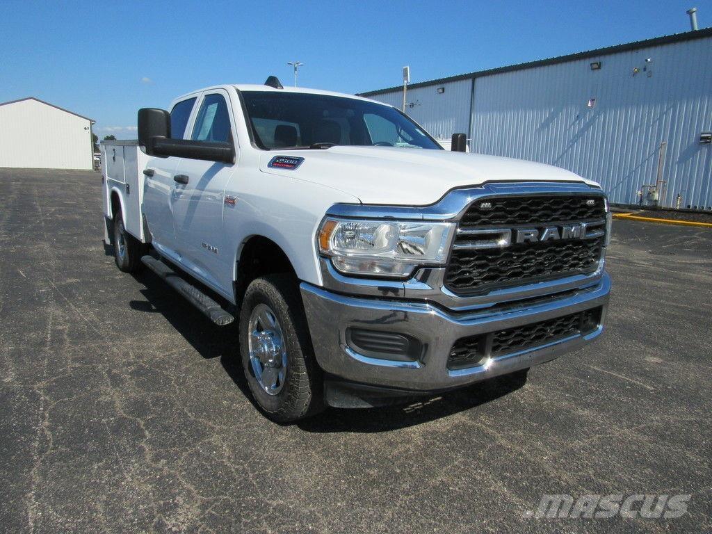 RAM 2500 Samochody ratownicze pomocy drogowej