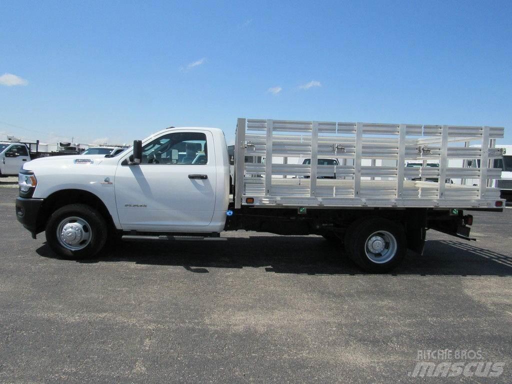 RAM 3500 Ciężarówki typu Platforma / Skrzynia