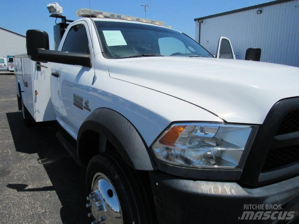 RAM 5500 Samochody ratownicze pomocy drogowej
