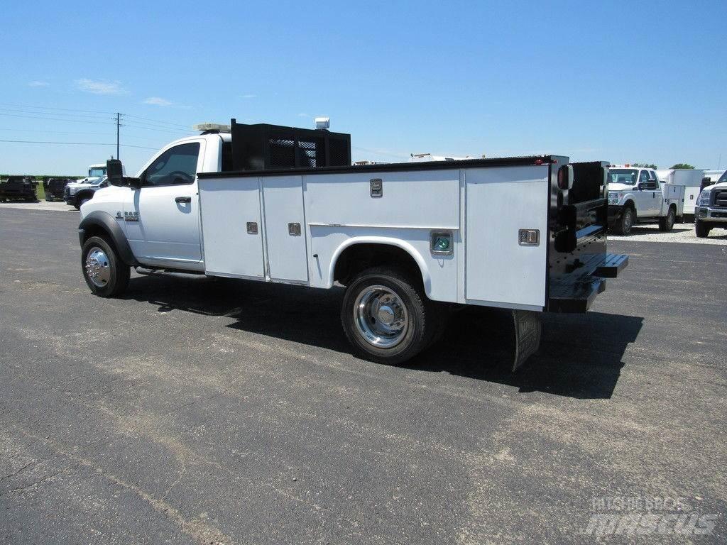 RAM 5500 Samochody ratownicze pomocy drogowej