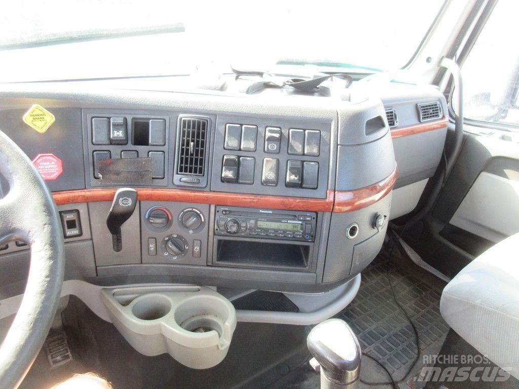 Volvo VNL64 Ciężarówki typu Platforma / Skrzynia