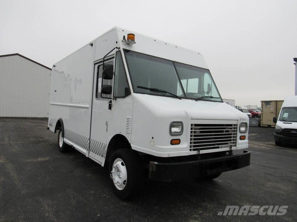 Workhorse W62 Samochody ciężarowe ze skrzynią zamkniętą