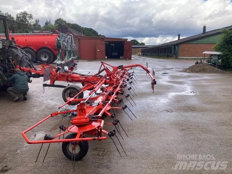 Kuhn GF8702T Zgrabiarki i przetrząsacze