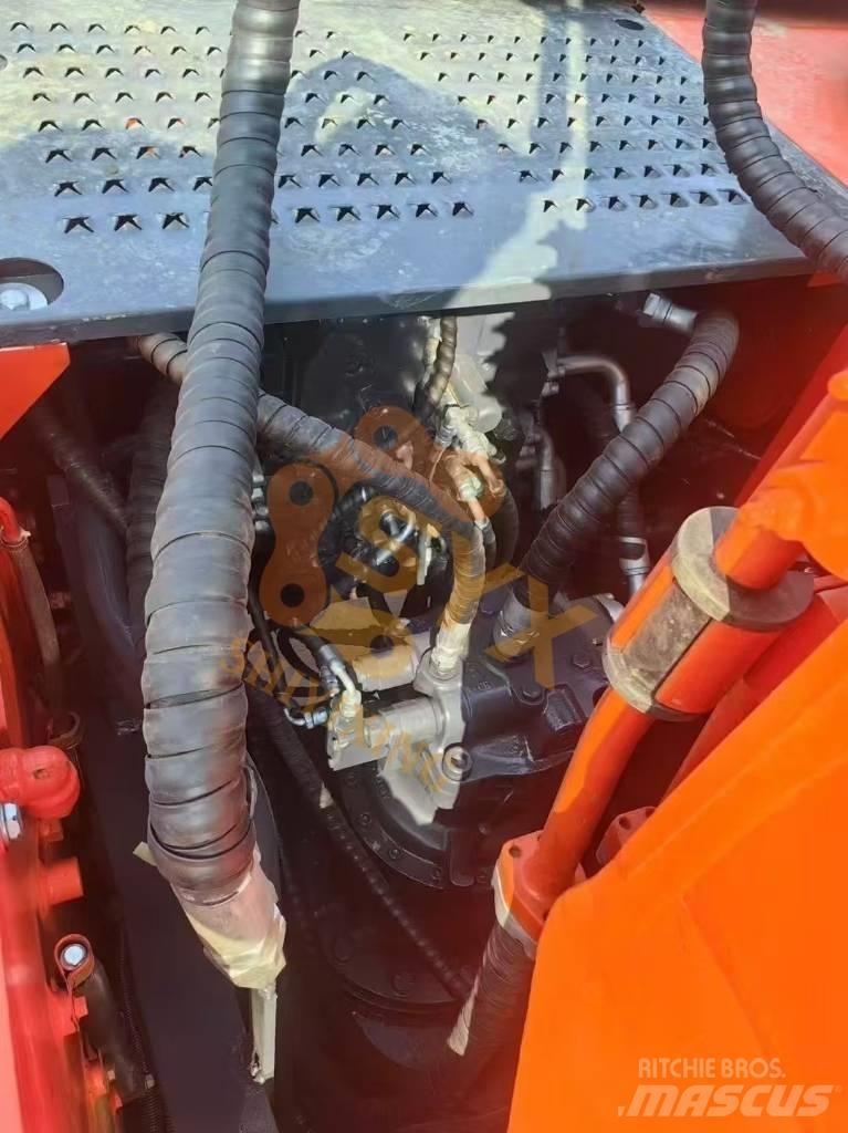 Doosan DX 225 LC Koparki z długim ramieniem