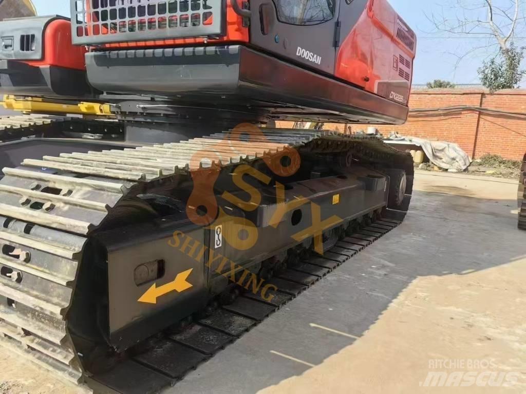 Doosan DX 225 LC Koparki z długim ramieniem