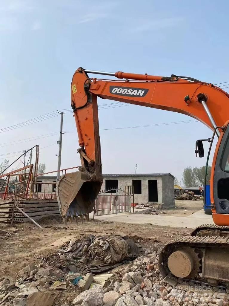 Doosan DX 225 LCA Koparki gąsienicowe