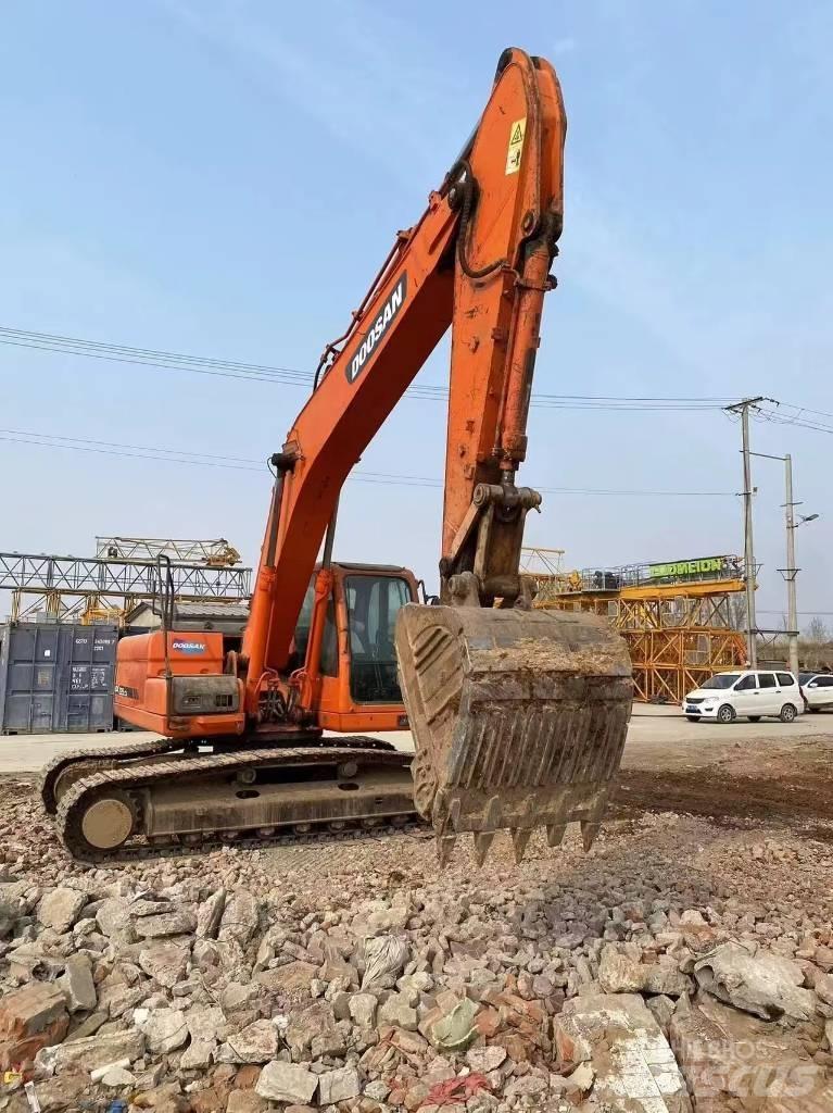 Doosan DX 225 LCA Koparki gąsienicowe
