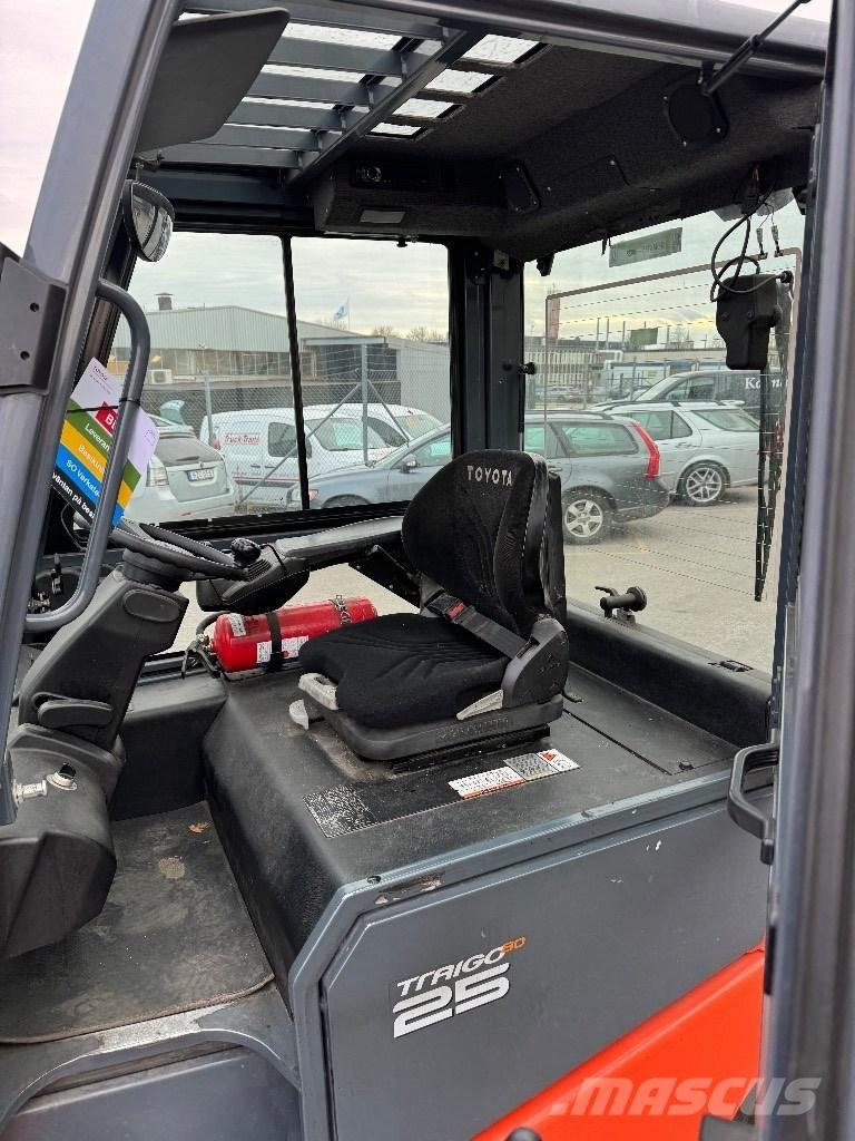 Toyota 8FBMKT25 Wózki elektryczne