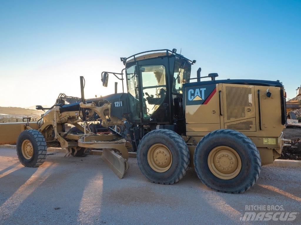 CAT 12 M Równiarki