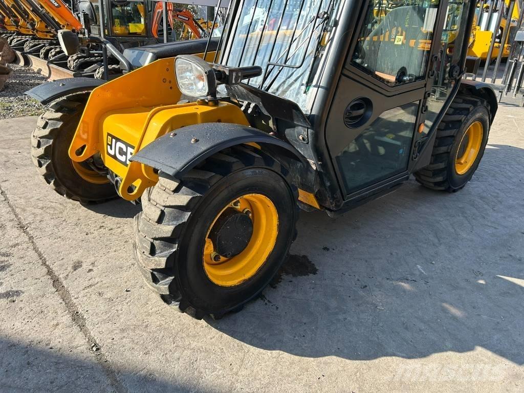 JCB 525-60 Ładowarki teleskopowe
