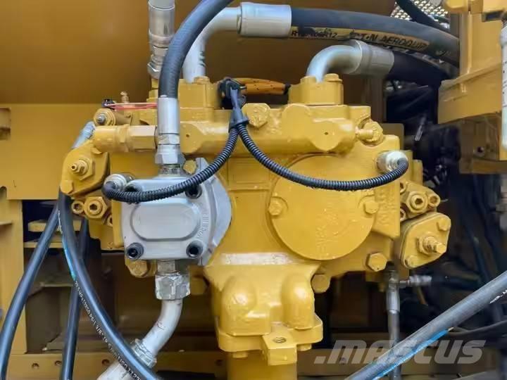 CAT 320 C Koparki gąsienicowe