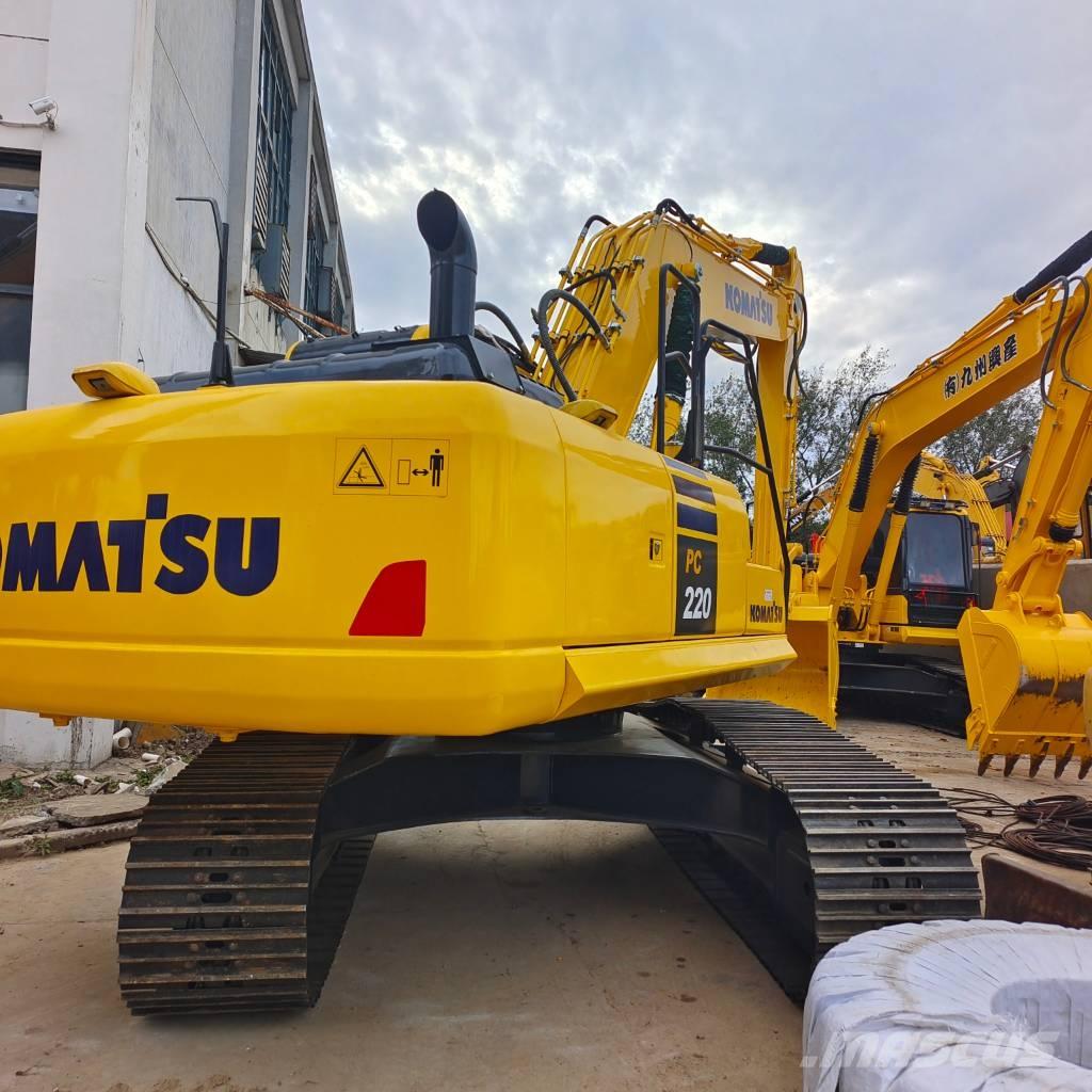 Komatsu PC 220 Koparki gąsienicowe