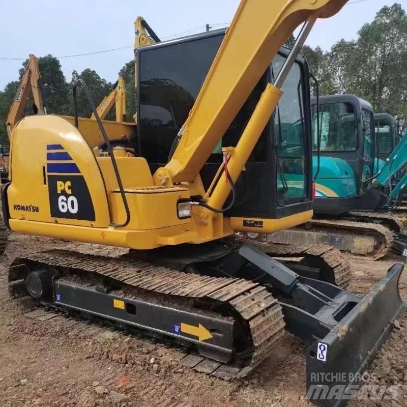 Komatsu PC 60 Koparki gąsienicowe