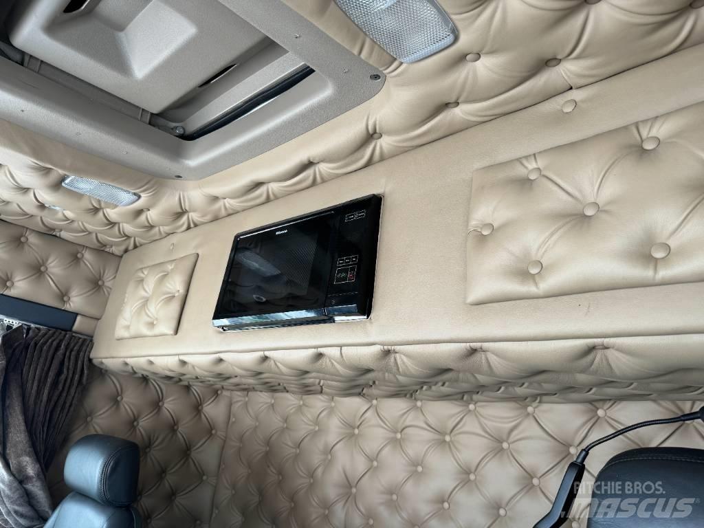 Scania R 520 LB8x4*4 Hakowce