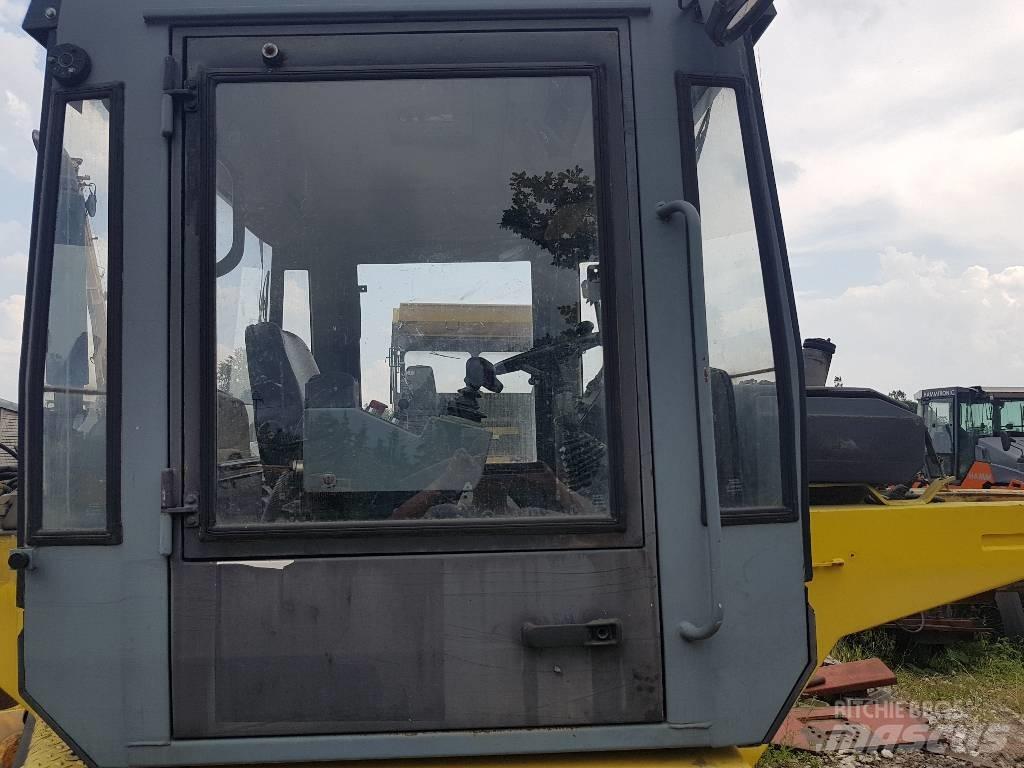 Bomag BW 184 AD Kabiny i wnętrze