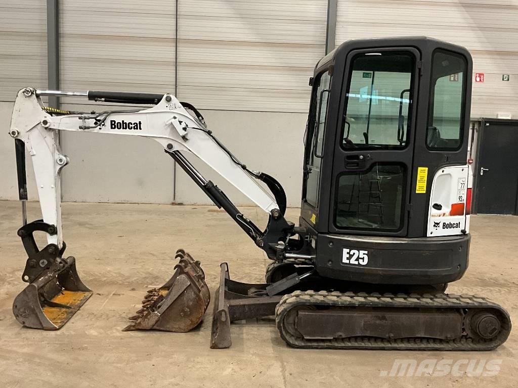 Bobcat E 25 Minikoparki