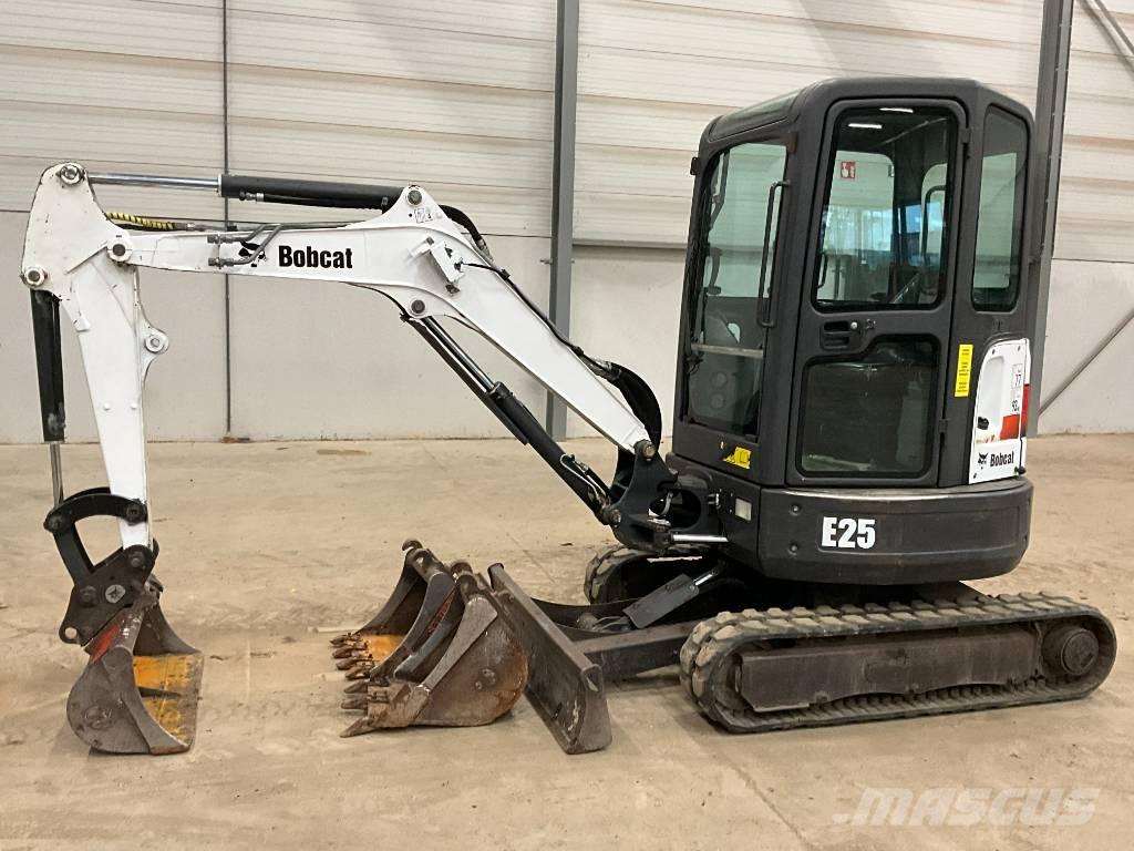 Bobcat E 25 Minikoparki