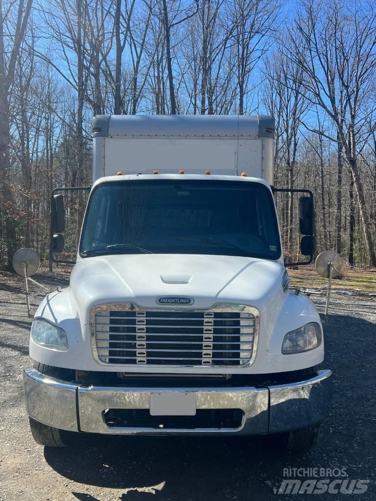 Freightliner M2106 Inne