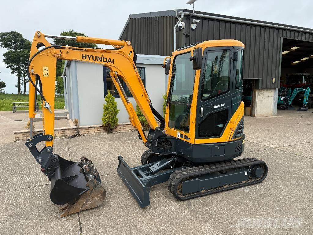 Hyundai R25Z-9 AK Minikoparki