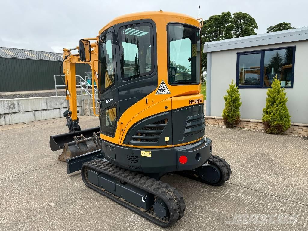 Hyundai R25Z-9 AK Minikoparki