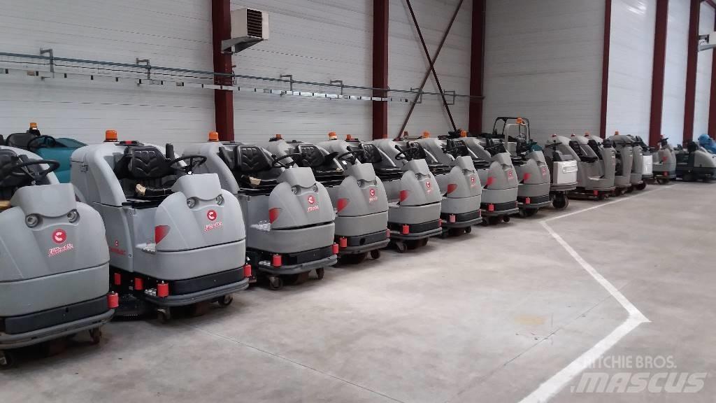  Autolaveuse Comac Zamiatarki - Zgarniarki - Odśnieżarki